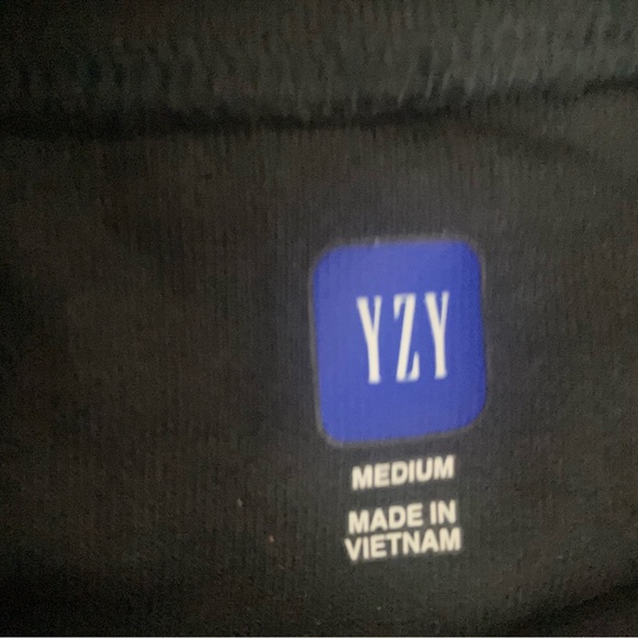 Rare Yeezy x GAP Yeezy Balenciaga White Dove 3/4 Sleeve T Black M - Picture 5 of 9